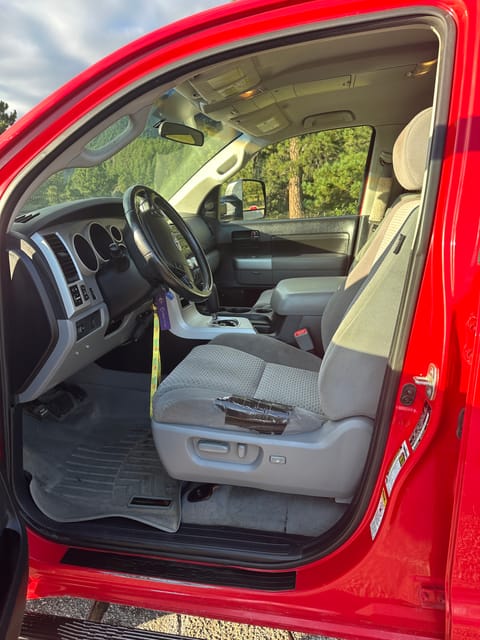 2007 Toyota Tundra with raised Bed and xtra Storage Fahrzeug in Boulder