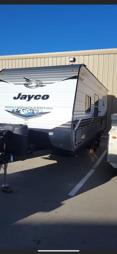 2022 Jayco Jay Flight SLX Rocky Mountain Edition (224BHW) Ziehbarer Anhänger in Laurelwoods