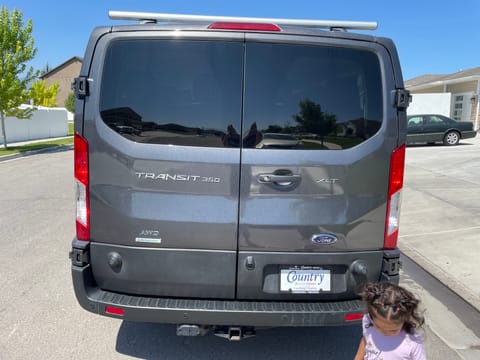 15 Passenger Big Baby Van aménagé in Anchorage