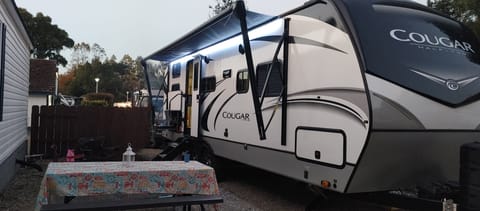 2021 Keystone Cougar Double Bunkhouse Towable trailer in Baywood-Los Osos