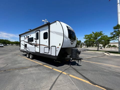 Rockwood Mini Lite 4 person Tavel trailer/fully stocked/generator optional Remorque tractable in South Jordan