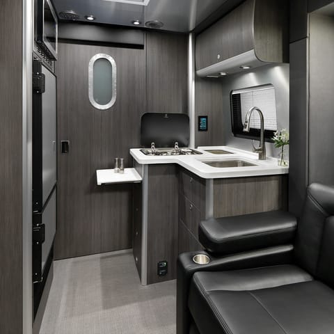 New 2023 Mercedes Airstream Atlas Véhicule routier in Chatsworth