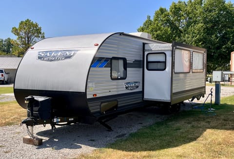 2021 Forest River Salem Cruise Lite *Insurance Included in daily rate Remorque tractable in Bartlesville