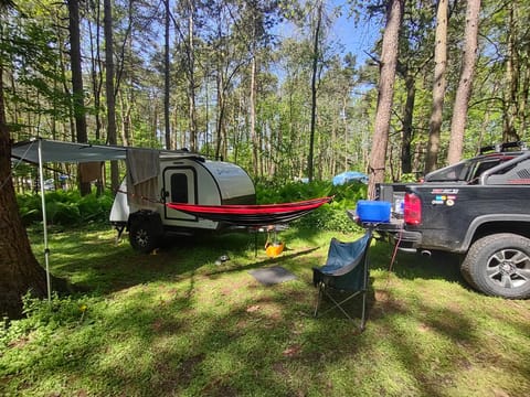 Cozy, Lightweight, Economical Teardrop Trailer -2023 Bushwhacker 10HD Towable trailer in Saint Catharines