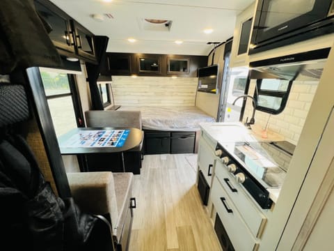 2022 Jayco Jay Feather Micro "Off-Road" Ziehbarer Anhänger in Land O Lakes