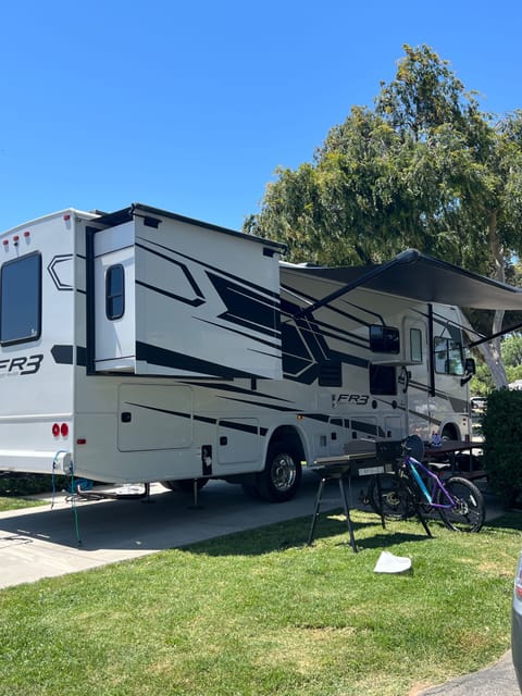 MAVERICK 2023 FR3 Motorhome Drivable vehicle in Simi Valley