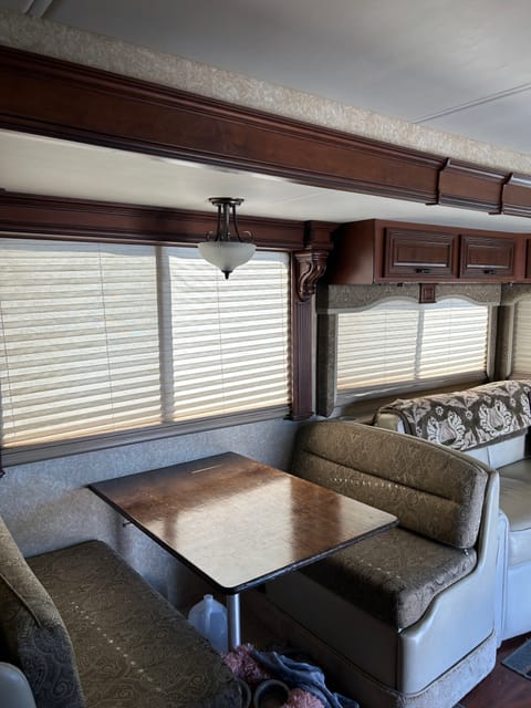 2010 Four Winds Windsport Drivable vehicle in Murrieta