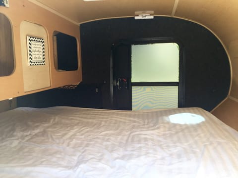 Teardrop Travel Trailer Towable trailer in Rancho Cordova