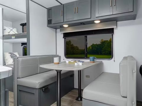 2022 Keystone RV Bullet Crossfire BH1700 with Solar/AC/Heating Towable trailer in King County