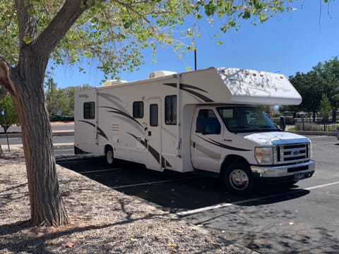 2008 Dutchmen Dutchmen Motorhome Drivable vehicle in Corrales