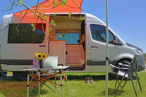 Balou -  2021 Mercedes-Benz Sprinter Campervan in Berkeley