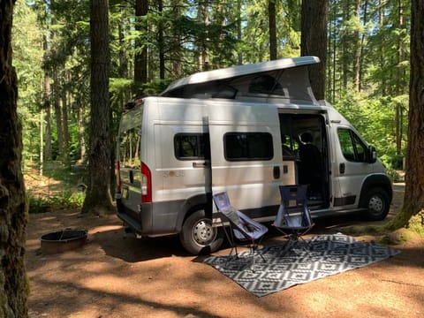 "TravelDodge" 2022 Winnebago Solis Drivable vehicle in Happy Valley