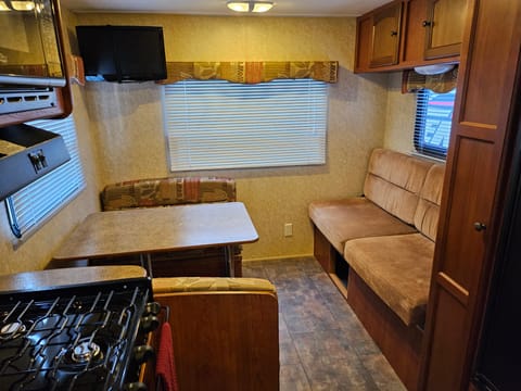 2011 Dutchmen Sport  19' Travel Trailer Rimorchio trainabile in Brea