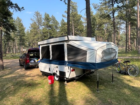 Cozy, Easy to Tow, Lovely Pop Up Camper Towable trailer in Cherry Hill