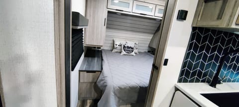 2022 Keystone Passport GT 2401BHWE Towable trailer in Summerlin