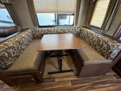 2018 Keystone RV Hideout Luxury Towable trailer in Aurora