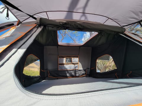 Easy Camping Maui Located in Kahului - Subaru, Roofnest Condor, 4x4 Vehicle, Camping, Recreation, and Snorkel Gear Rental 