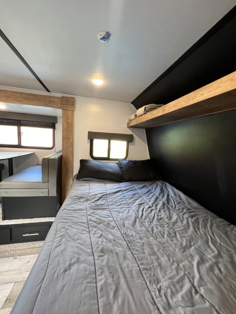 Brand New 2022 Keystone RV Springdale ! Easy to Tow! Towable trailer in Avondale