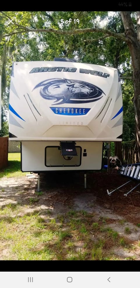 2020 Forest River Cherokee Arctic Wolf 321BH Towable trailer in St Marys