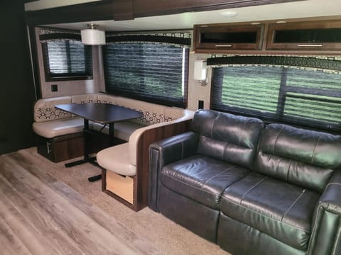 2019 Jayco Jay Flight Towable trailer in Pickwick Lake