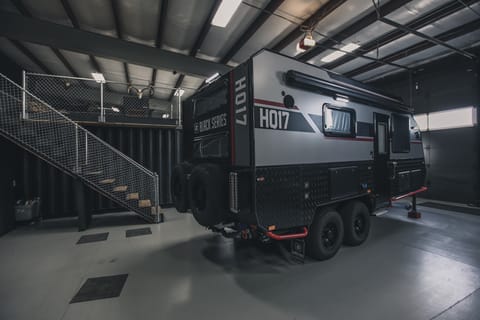 2022 Black Series HQ17 Trailer Towable trailer in Draper