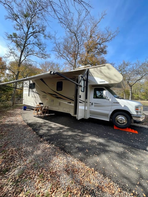 Nomadica - 2016 Winnebago Véhicule routier in Anna