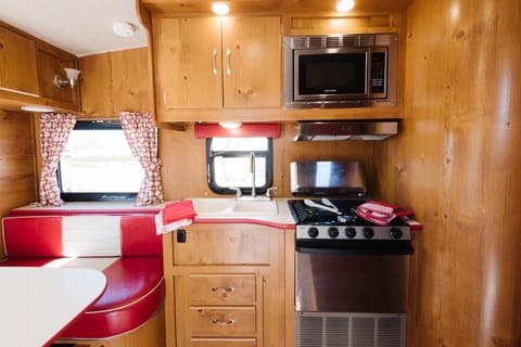 I'm Easy to Tow! Towable trailer in Grand Junction