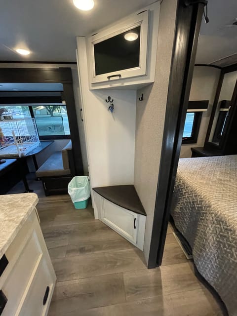 2021 Jayco Jay Feather Towable trailer in Temecula