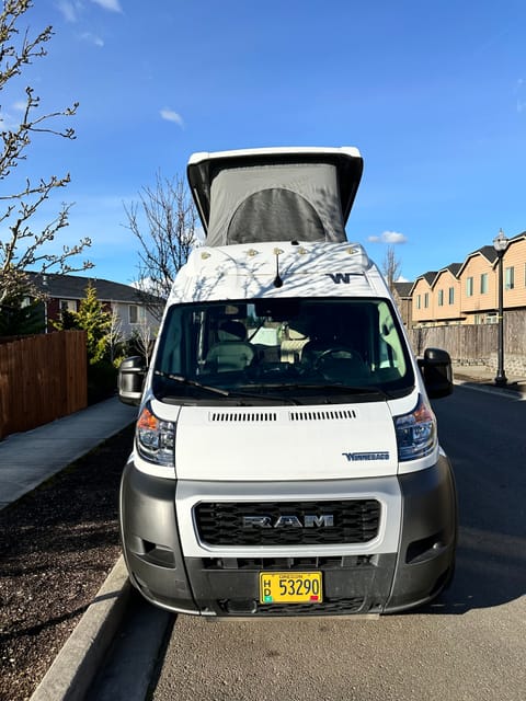 New 2023 "Wanda the Winnebago" Solis - Perfect Getaway for the Weekend! Vehículo funcional in Portland