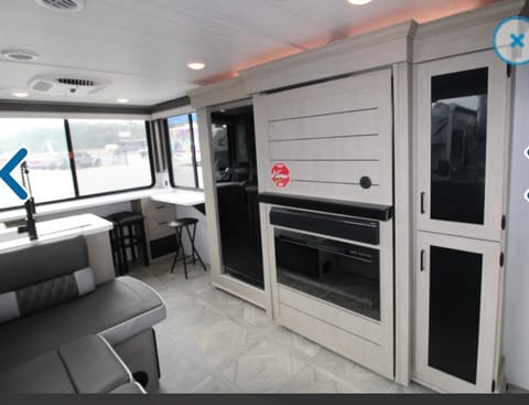 2024 Forest River Wildwood XLite View Towable trailer in Little Rock