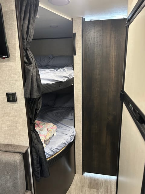 2023 Jayco Jay Flight - beautiful new trailer that will sleep whole family Remorque tractable in Riverview