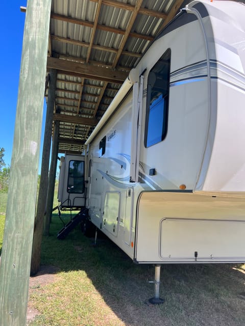 Are you ready for your next adventure?! 2021 Jayco Eagle Towable trailer in Pearland