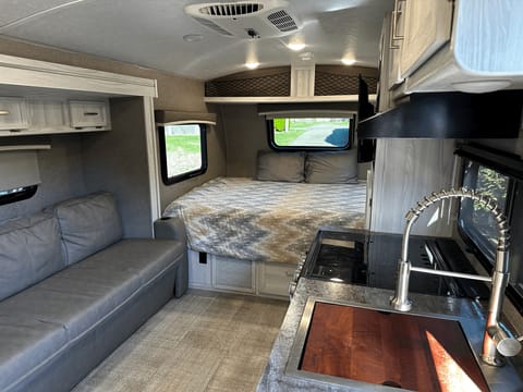 The Campfire is Calling YOU... Towable trailer in Renton