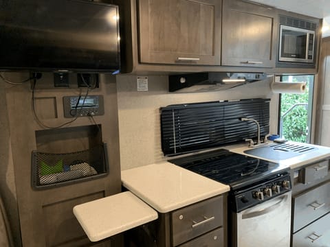 Coffee from the campground to start your day... Towable trailer in Renton