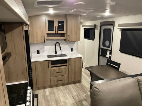 The Grand Suite by SYV Trailer Rentals Towable trailer in Buellton