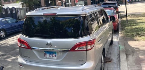 2013 Nissan Quest Camping-car in Evanston
