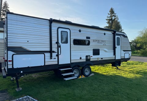 2021 Aspen Trail Trailer - Great for your adventure! Towable trailer in Vancouver