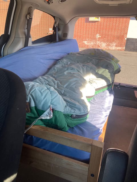 2014 Chrysler Town And Country Converted Mini-Van Drivable vehicle in Vancouver