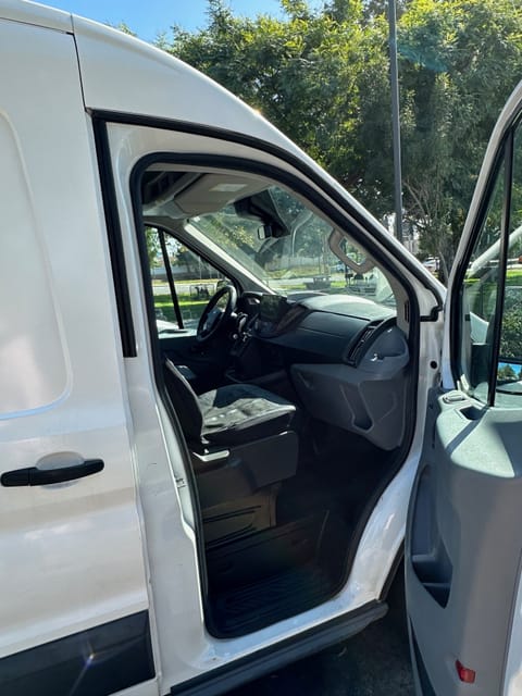 Ford Transit RV BRAND NEW CONVERSION! LAX PICK UP! Véhicule routier in Harbor City
