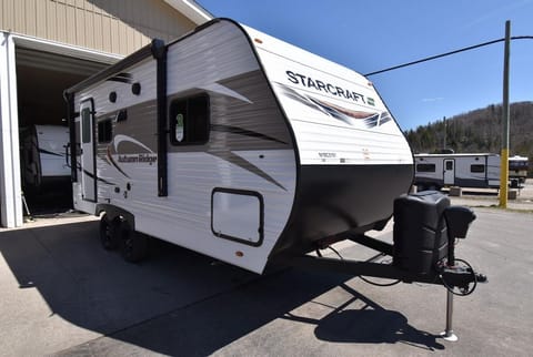 2022 Starcraft Autumn Ridge 20FBS Towable trailer in Sidney