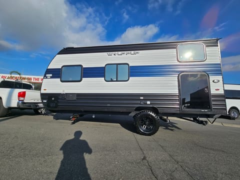 2024 Economic Family Travel Trailer Towable trailer in Fountain Valley