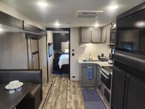 The Toasted Mallow- Starcraft bunkhouse ***DELIVERY ONLY*** Towable trailer in Menifee