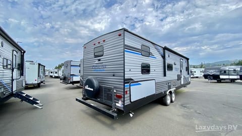 2022 Coachmen Catalina Legacy Edition Towable trailer in Vancouver