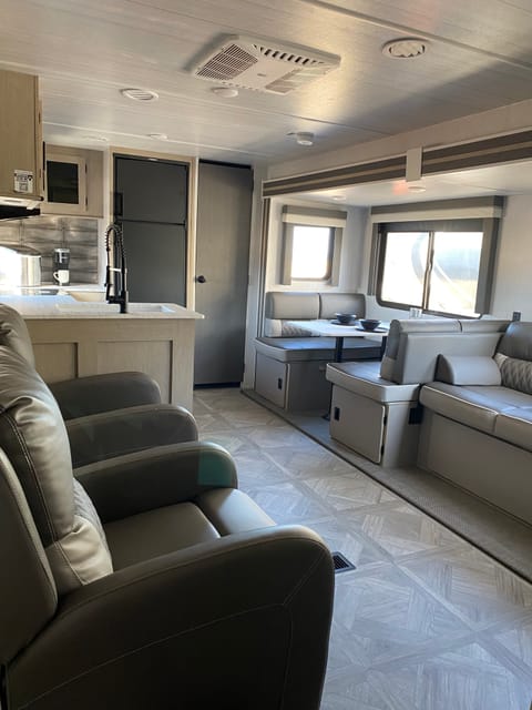 2023 Forest River Wildwood Towable trailer in Apple Valley