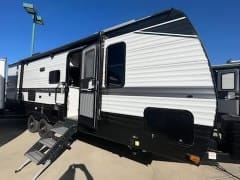2023 Family and Dog Friendly, Mom Approved Keystone Hideout Towable trailer in Murrieta