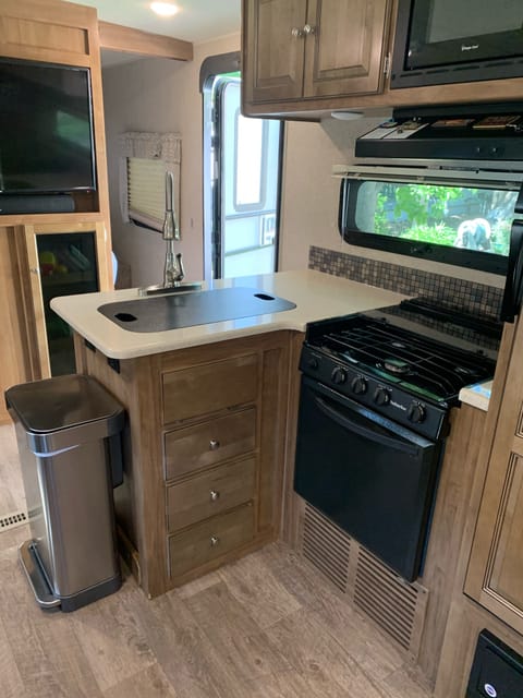2018 Forest River Rockwood Ultra Lite Bunkhouse Towable trailer in Windsor