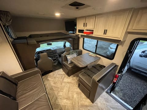 2022 Forest River Sunseeker LE w/Bunkbeds Drivable vehicle in Albany