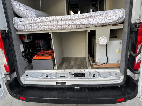 RV Conversion Van Ford Transit Brand New! LAX Véhicule routier in Harbor City