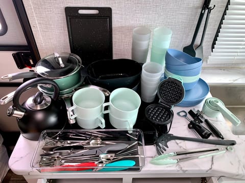 All the items that are included with your stay. 