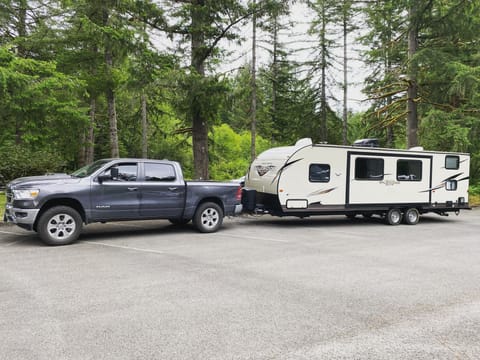 Easy to Tow with 3/4 ton pickup